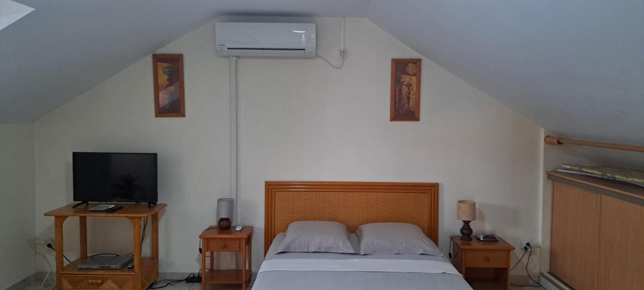 Logement Spacieux Deux Pieces A Baie Mahault Dış mekan fotoğraf