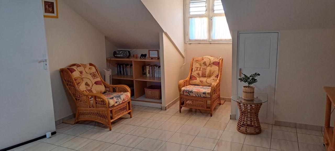 Logement Spacieux Deux Pieces A Baie Mahault Dış mekan fotoğraf