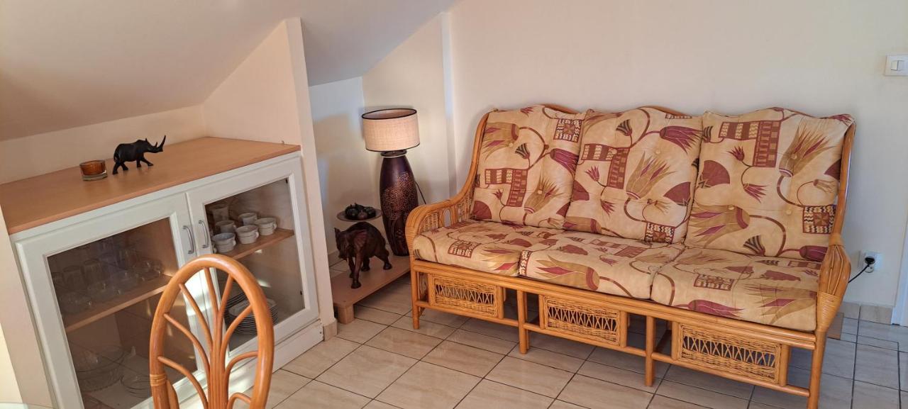 Logement Spacieux Deux Pieces A Baie Mahault Dış mekan fotoğraf