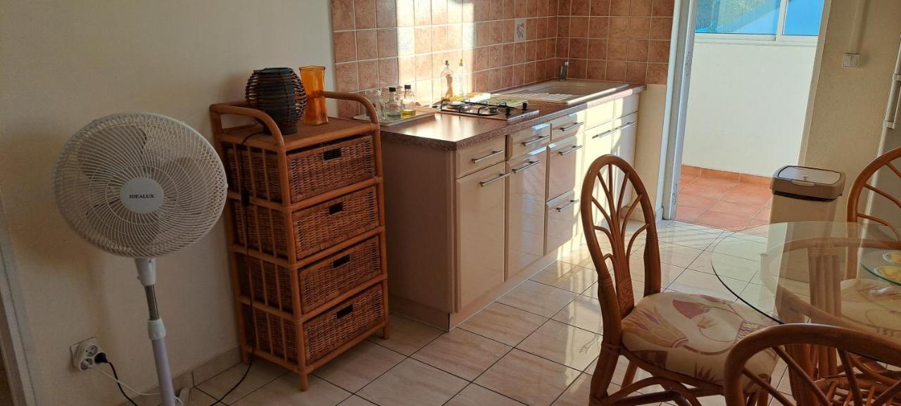 Logement Spacieux Deux Pieces A Baie Mahault Dış mekan fotoğraf